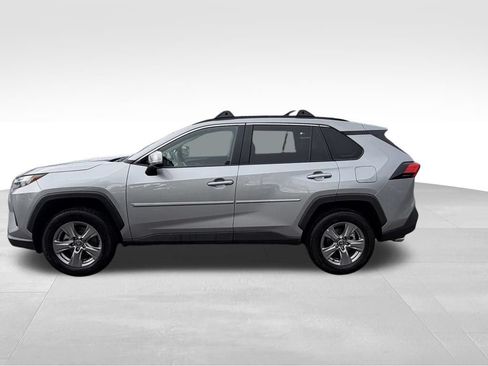 Used 2024 Toyota RAV4 XLE w/ Convenience Package AWD/4WD image 4