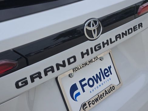 New 2026 Toyota Grand Highlander AWD Hybrid image 7