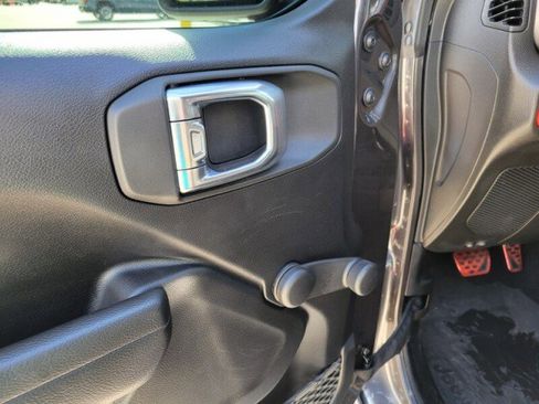 Used 2023 Jeep Wrangler Sport image 13