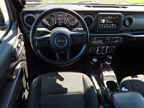 Certified 2022 Jeep Wrangler Unlimited Sport AWD/4WD image 12