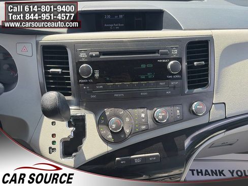 Used 2012 Toyota Sienna LE w/ Towing Pkg FWD image 19