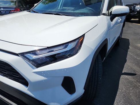 Certified 2025 Toyota RAV4 XLE AWD/4WD image 9