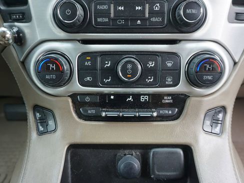Used 2015 GMC Yukon XL SLT w/ Open Road Package RWD image 11