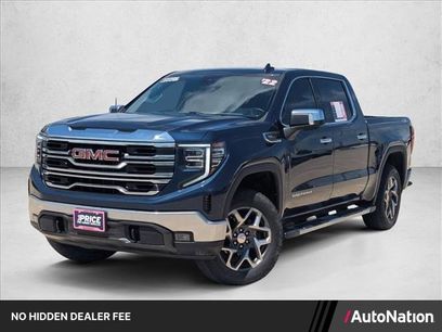 Used 2022 GMC Sierra 1500 SLT w/ SLT Convenience Package