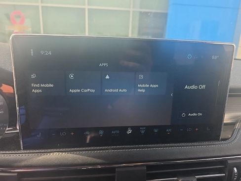 Used 2023 Lincoln Corsair AWD image 6
