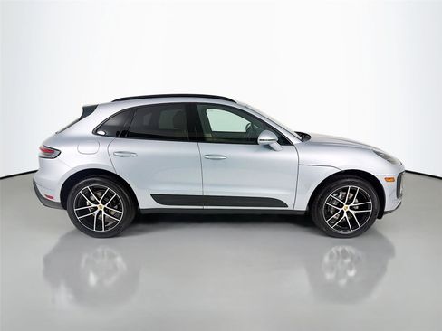 New 2025 Porsche Macan image 29