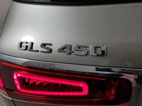 Used 2022 Mercedes-Benz GLS 450 4MATIC image 7