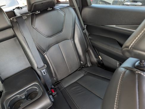 Used 2025 INFINITI QX60 Luxe AWD/4WD image 14