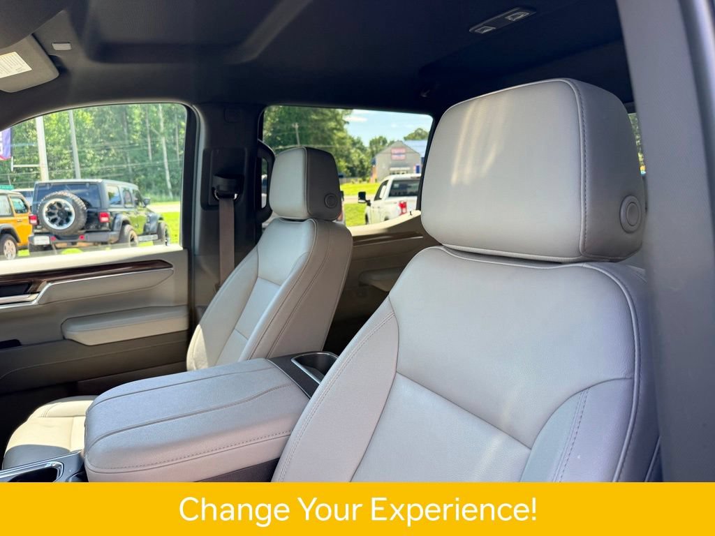 Used 2024 Chevrolet Silverado 1500 LT Trail Boss w/ LT Trail Boss Premium Package AWD/4WD image 18