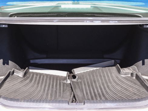 Used 2024 Honda Accord EX image 29