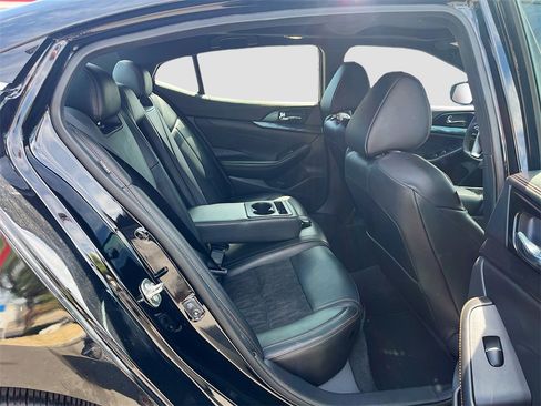 Used 2022 Nissan Maxima SR w/ Sport Mat Group image 29