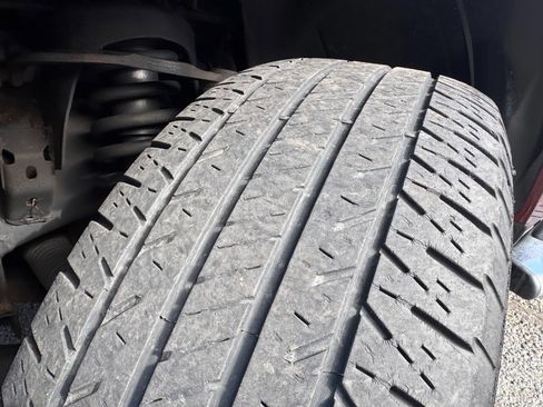 Used 2010 Ford F150 XLT image 24