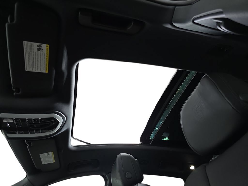 Certified 2026 Porsche Macan S AWD/4WD image 28