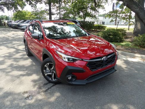 Used 2026 Subaru Crosstrek 2.5i Premium AWD/4WD image 3