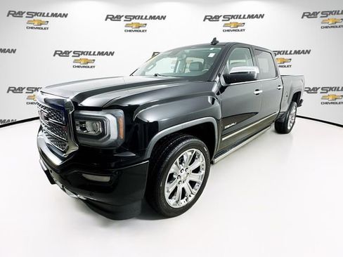 Used 2017 GMC Sierra 1500 Denali w/ Denali Ultimate Package image 3