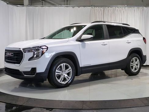 Used 2022 GMC Terrain SLE w/ Driver Convenience Package image 5