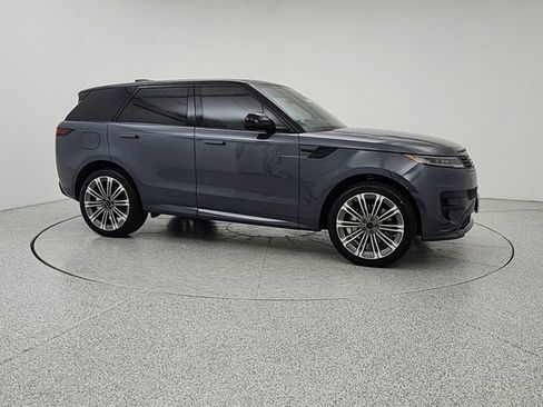 Used 2026 Land Rover Range Rover Sport Dynamic SE AWD/4WD image 3