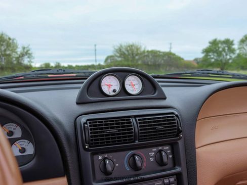 Used 1994 Ford Mustang GT image 31
