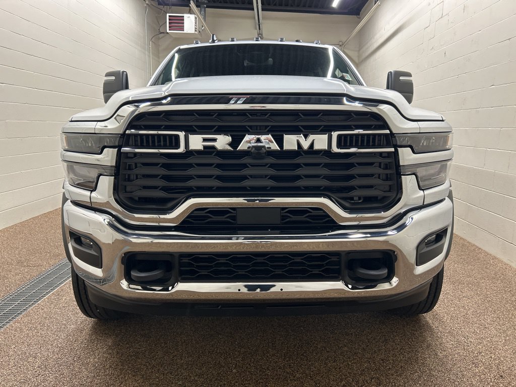 New 2026 RAM 5500 4x4 Crew Cab image 6