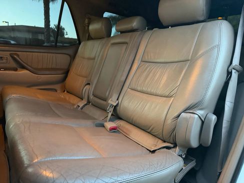 Used 2006 Toyota Sequoia Limited image 10