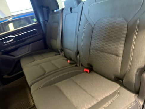 Used 2025 RAM 1500 Big Horn w/ Night Edition AWD/4WD image 31