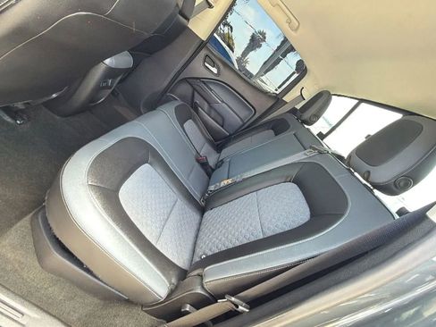 Used 2017 Chevrolet Colorado Z71 AWD/4WD image 29