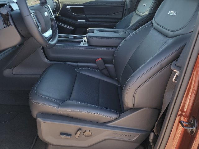 New 2027 Ford Expedition Max Platinum w/ Stealth Performance Package AWD/4WD image 6