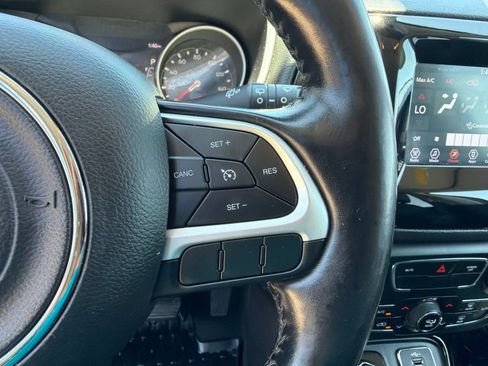 Used 2021 Jeep Compass Latitude AWD/4WD image 19