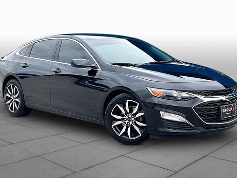 Used 2025 Chevrolet Malibu RS FWD image 3