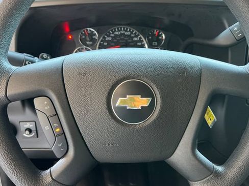 Used 2025 Chevrolet Express 2500 w/ Driver Convenience Package RWD image 28