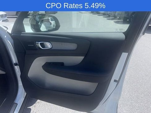 Certified 2023 Volvo XC40 B5 Plus w/ Driver Assist Package AWD/4WD image 5