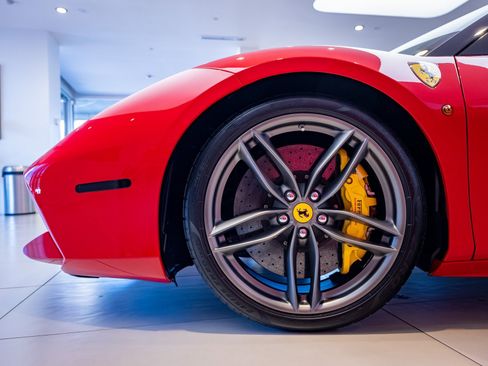 Certified 2019 Ferrari 488 Spider image 3