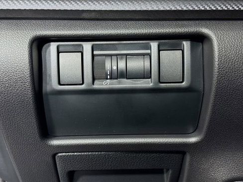 New 2025 Subaru Crosstrek 2.5i Limited w/ Crosstrek Mirror Package image 10