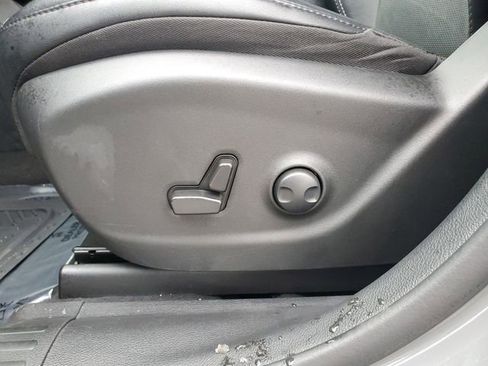 Used 2023 Jeep Cherokee Altitude Lux image 6