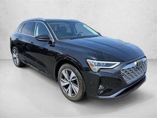 Used 2024 Audi Q8 e-tron Premium Plus AWD/4WD video 3