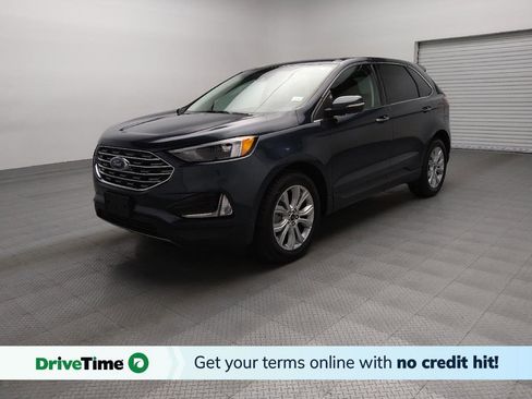Used 2024 Ford Edge Titanium image 1