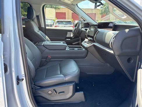 New 2026 Ford Expedition Active RWD image 23