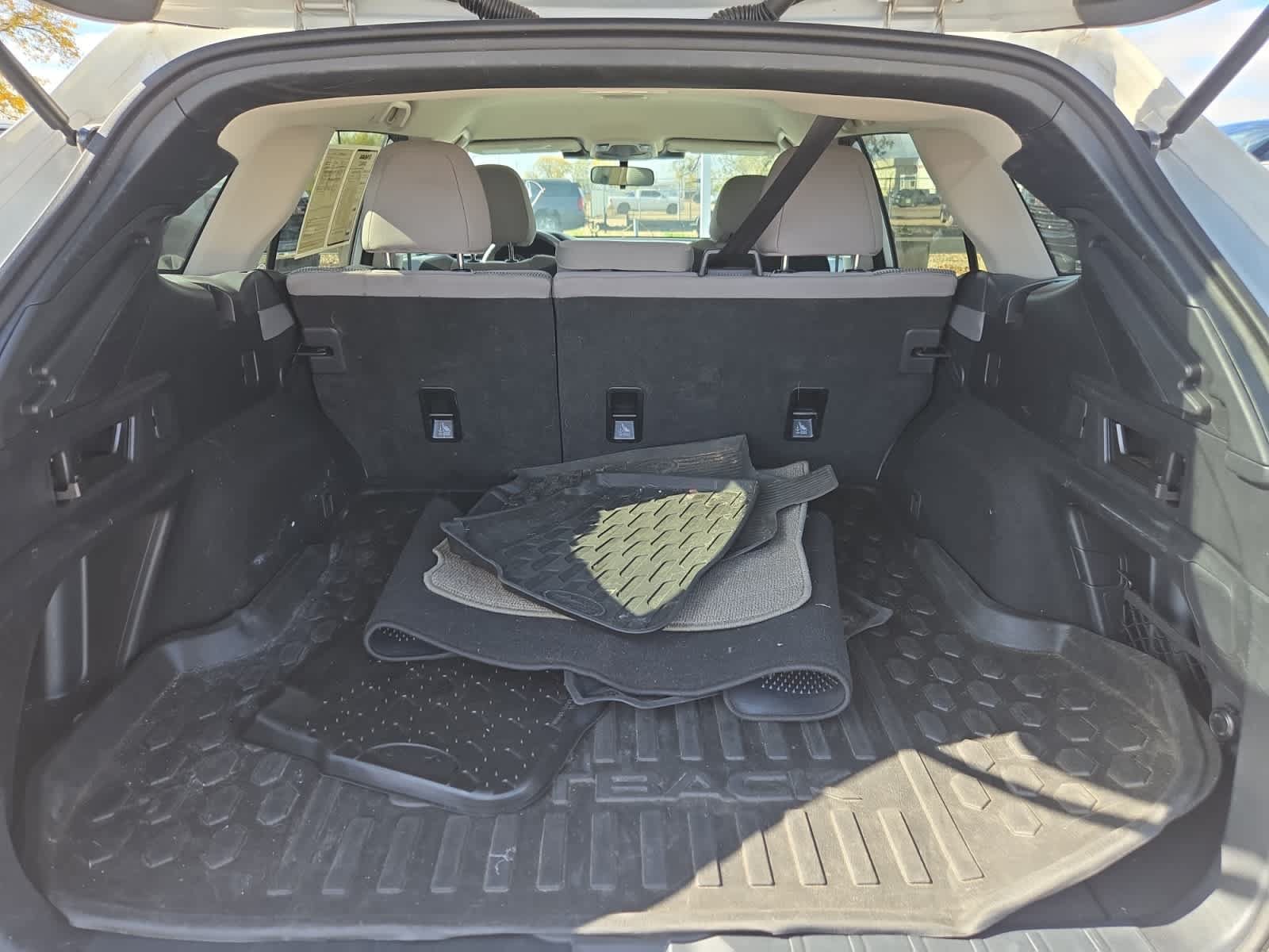 Used 2025 Subaru Outback Premium AWD/4WD image 16