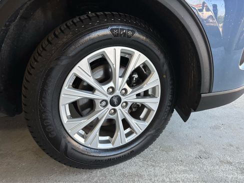 Certified 2023 Ford Escape Active AWD/4WD image 39