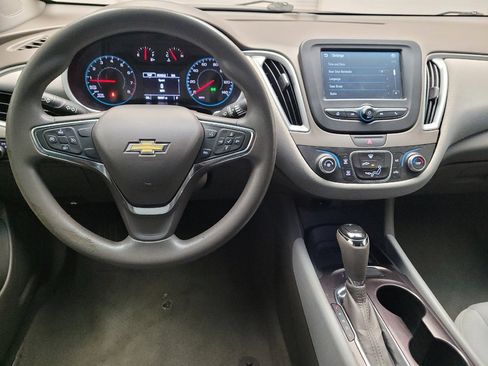 Used 2018 Chevrolet Malibu LS FWD image 22