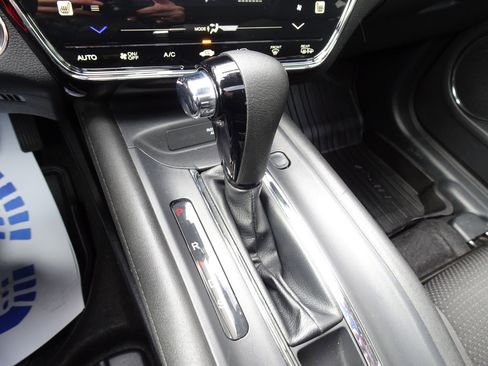 Used 2021 Honda HR-V EX image 18