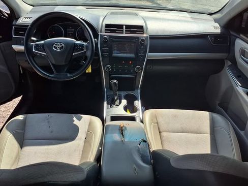 Used 2017 Toyota Camry SE FWD image 12
