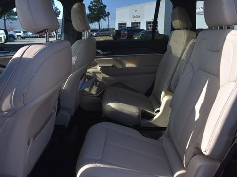 New 2026 Jeep Grand Cherokee L Limited image 16