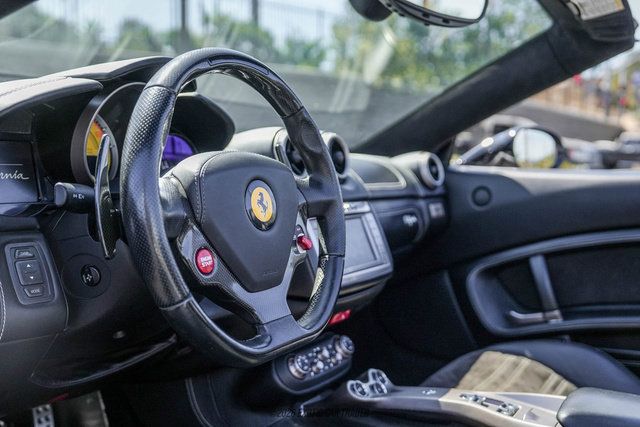 Used 2012 Ferrari California RWD image 29