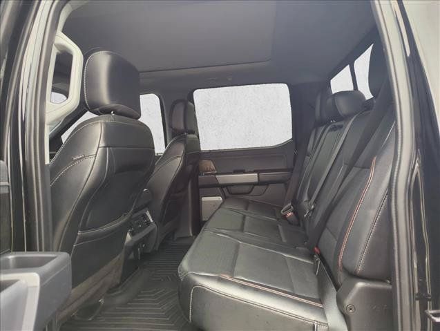 Used 2024 Ford F450 Lariat w/ Lariat Ultimate Package AWD/4WD image 16