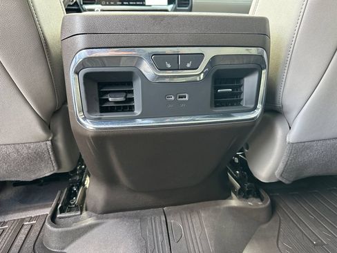 Used 2025 GMC Sierra 1500 SLT w/ SLT Premium Plus Package AWD/4WD image 23