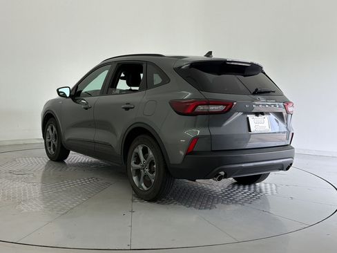 Used 2025 Ford Escape ST-Line FWD image 3
