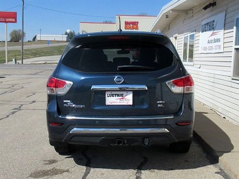 Used 2014 Nissan Pathfinder SL w/ SL Premium Package image 8