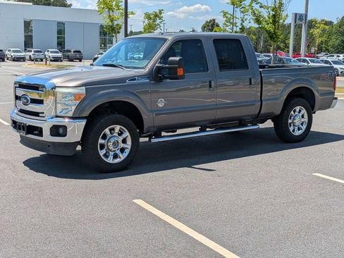 Used 2014 Ford F250 Lariat w/ Lariat Interior Package AWD/4WD image 8