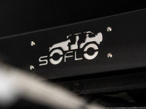 Used 2025 Jeep Gladiator Sport image 23